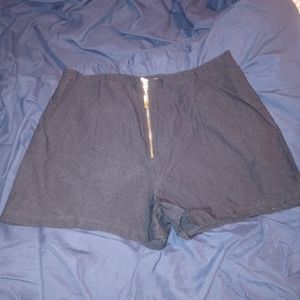Zip up dress shorts NWOT
